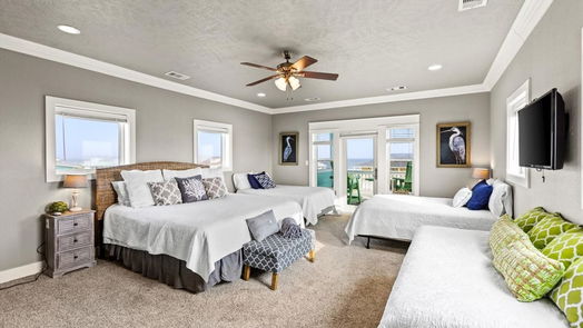 Crystal Beach 2-story, 4-bed 3212 Sea Castle Drive-idx