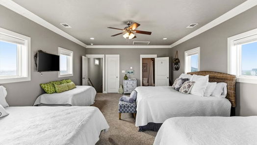 Crystal Beach 2-story, 4-bed 3212 Sea Castle Drive-idx