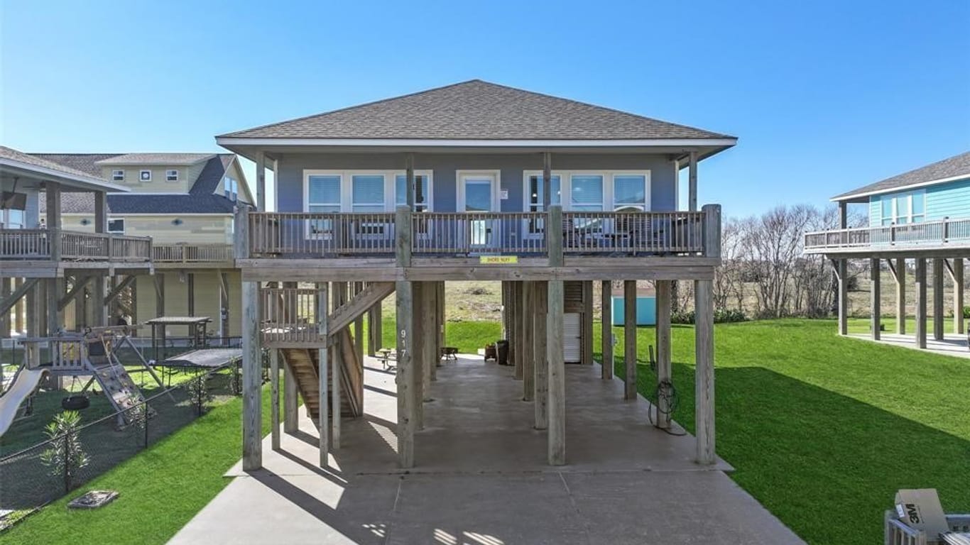 Crystal Beach null-story, 3-bed 917 S Sea Spray Drive-idx