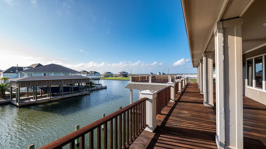 Crystal Beach 2-story, 5-bed 1245 Lagoon Drive-idx