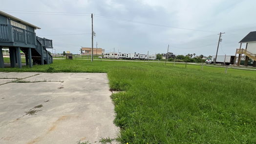 Crystal Beach null-story, 4-bed 989 Alberdie Drive-idx