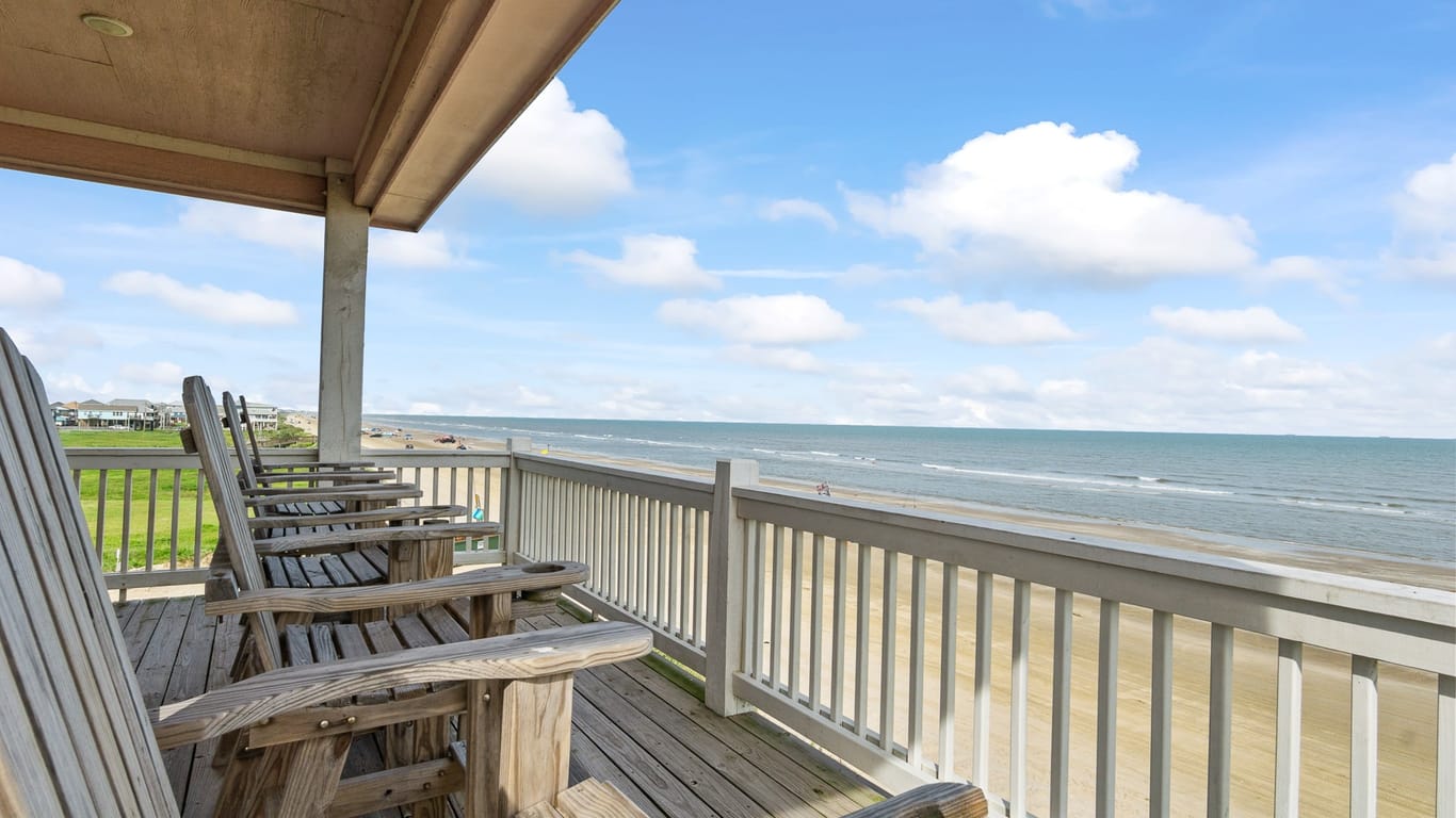 Crystal Beach 2-story, 4-bed 1136 Blue Water Drive-idx