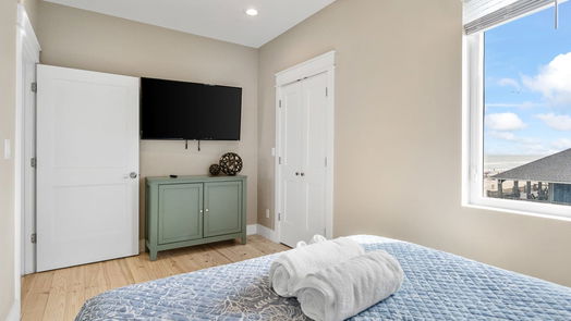 Crystal Beach 2-story, 4-bed 1136 Blue Water Drive-idx