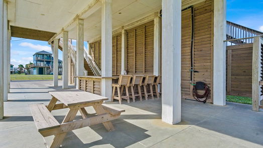 Crystal Beach 2-story, 4-bed 1136 Blue Water Drive-idx