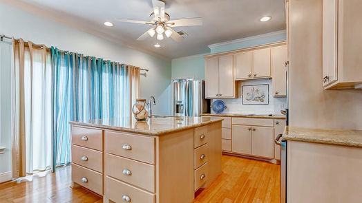 Crystal Beach null-story, 2-bed 957 Raymond-idx