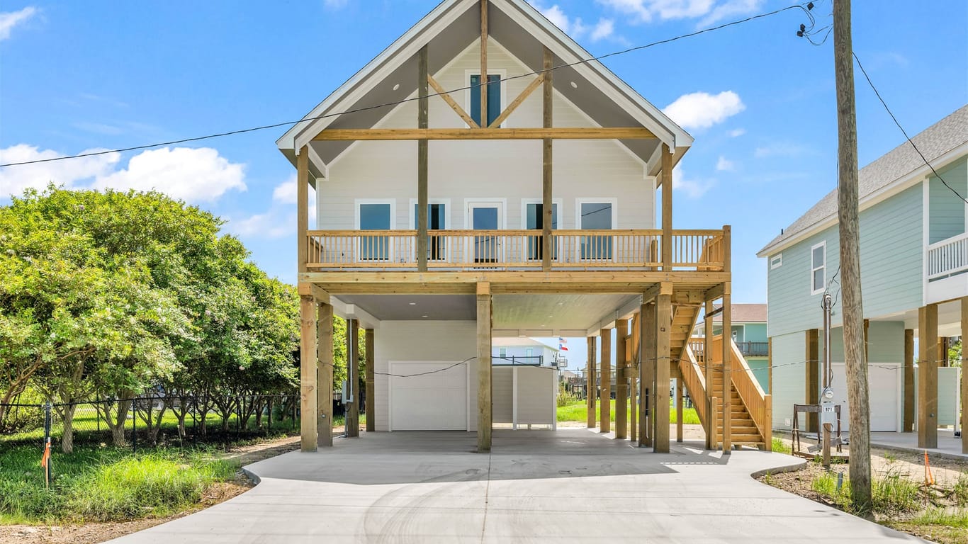 Crystal Beach 2-story, 2-bed 971 Alberdie Drive-idx