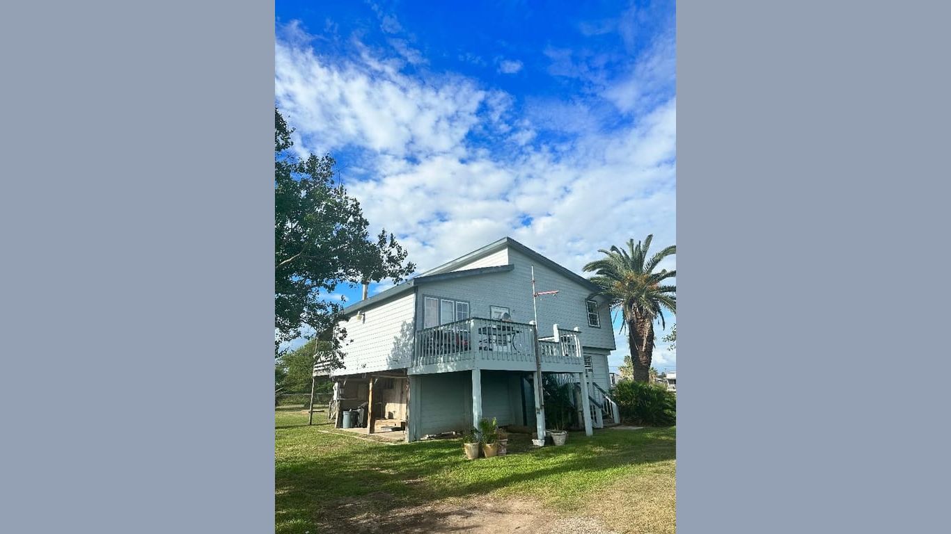 Crystal Beach 2-story, 3-bed 1168 N Tinkle LN-idx