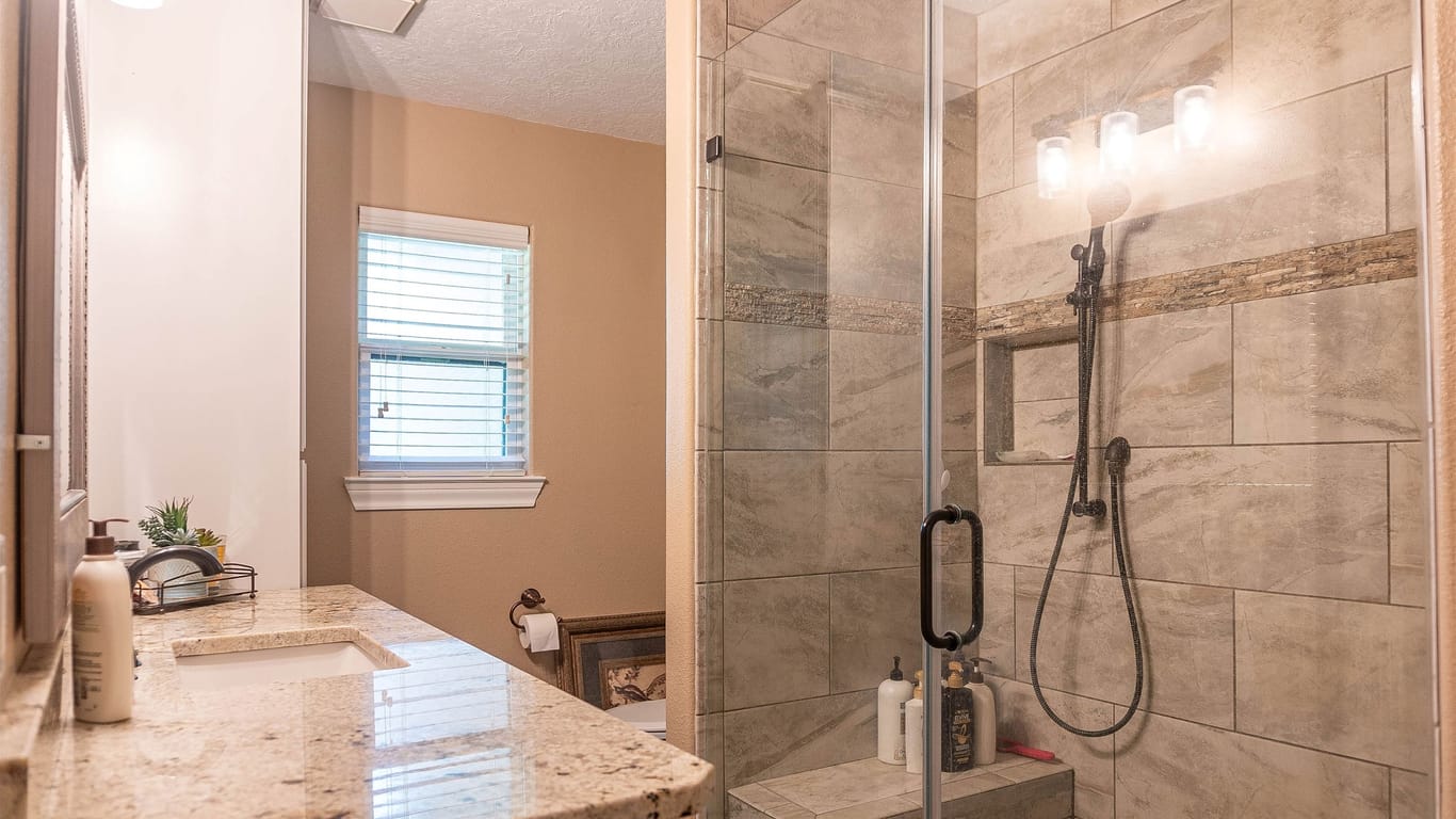 Sour Lake 1-story, 3-bed 259 Pinemont Drive-idx