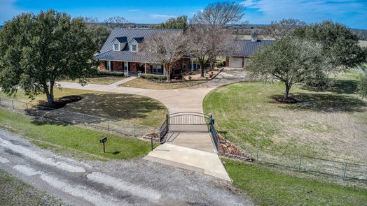 Anderson 2-story, 3-bed 1818 County Road 253-idx