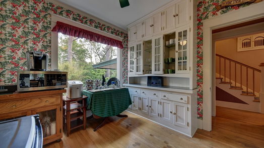 Brenham 2-story, 10-bed 1804 S Park Street-idx