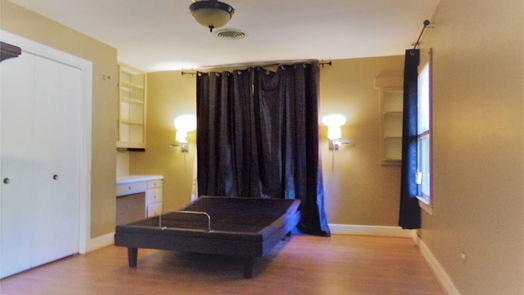 Brenham 1-story, 3-bed 405 W Lubbock Street-idx