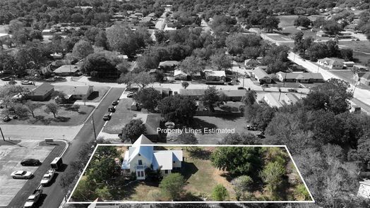 Brenham 2-story, 4-bed 404 W Jefferson Street-idx