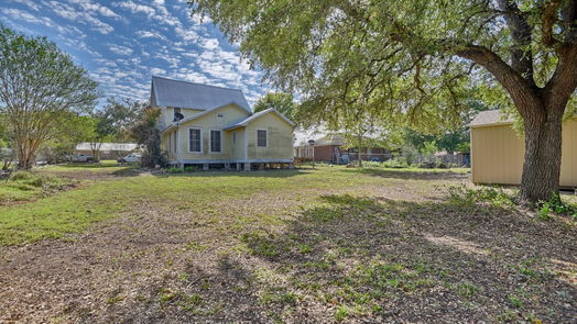 Brenham 2-story, 4-bed 404 W Jefferson Street-idx