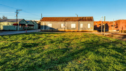 Brenham null-story, null-bed 106 W First Street-idx