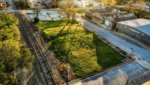 Brenham null-story, null-bed 106 W First Street-idx
