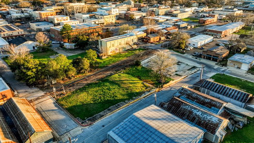 Brenham null-story, null-bed 106 W First Street-idx