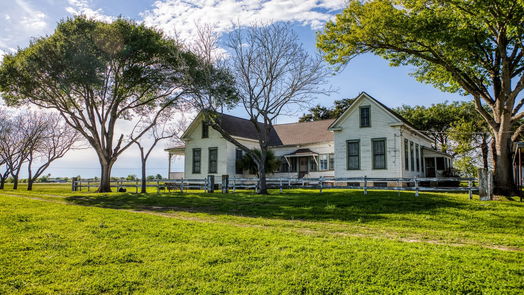 Brenham null-story, 3-bed 6902 Farm to Market 50-idx