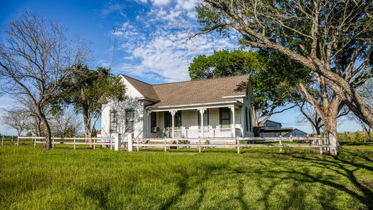 Brenham null-story, 3-bed 6902 Farm to Market 50-idx