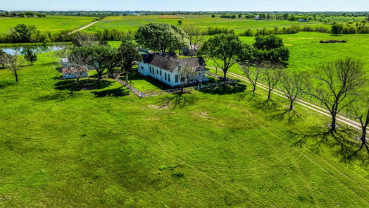 Brenham null-story, 3-bed 6902 Farm to Market 50-idx