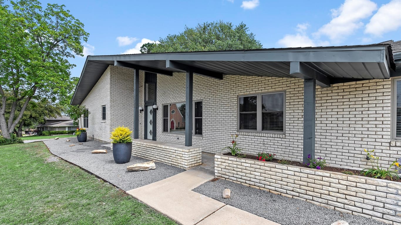 Brenham 1-story, 4-bed 305 Hillcrest Lane-idx