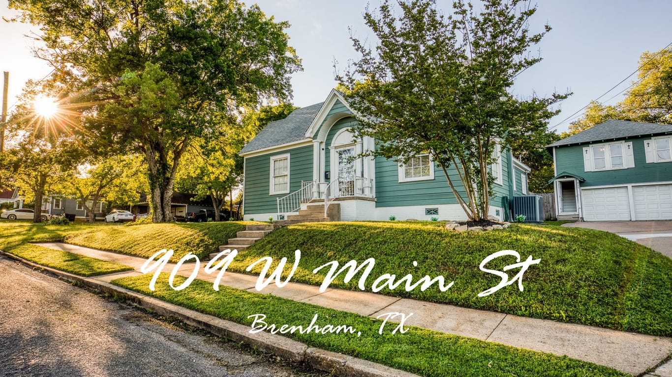 Brenham 1-story, 3-bed 909 W Main Street-idx