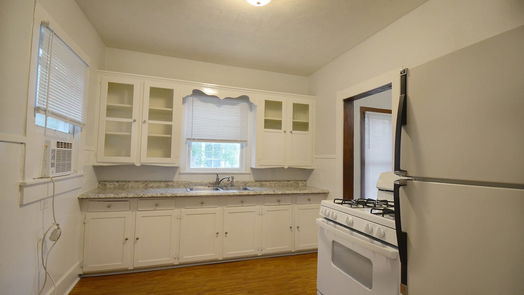 Brenham 2-story, 8-bed 1003 N Park Street-idx