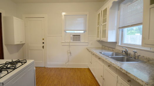 Brenham 2-story, 8-bed 1003 N Park Street-idx