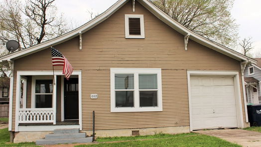 Brenham 2-story, 8-bed 1003 N Park Street-idx