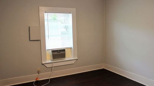 Brenham 2-story, 8-bed 1003 N Park Street-idx