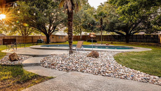 Brenham 2-story, 4-bed 3000 Creekside Drive-idx