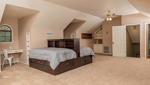 Brenham 2-story, 4-bed 3000 Creekside Drive-idx