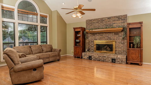 Brenham 2-story, 4-bed 3000 Creekside Drive-idx