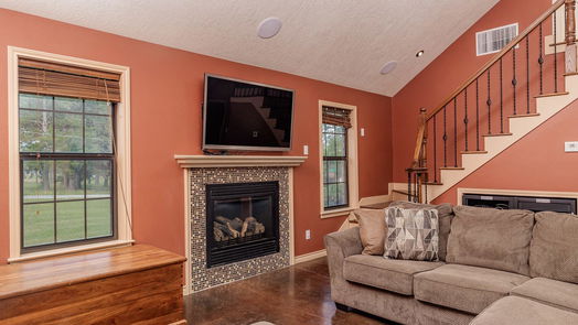 Brenham 2-story, 4-bed 3000 Creekside Drive-idx