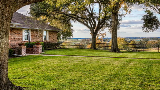Brenham 1-story, 4-bed 2900-2902 Indian Paint Brush Road-idx