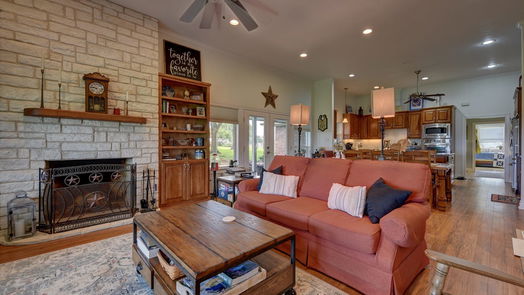 Brenham 1-story, 4-bed 2900-2902 Indian Paint Brush Road-idx