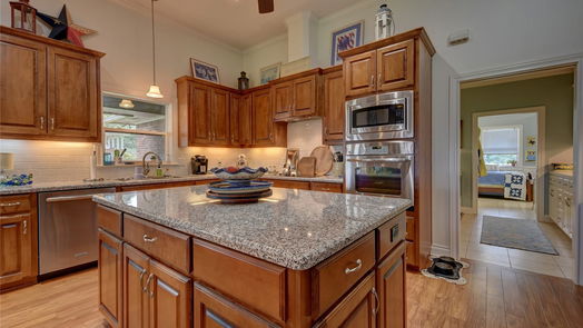 Brenham 1-story, 4-bed 2900-2902 Indian Paint Brush Road-idx