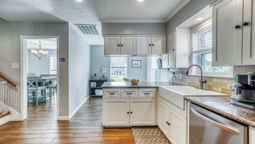 Brenham 2-story, 4-bed 204 Oak Hill Drive-idx