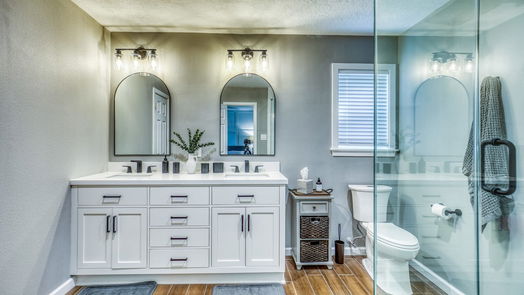 Brenham 2-story, 4-bed 204 Oak Hill Drive-idx