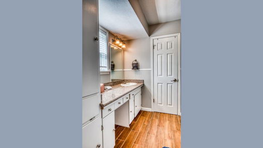 Brenham 2-story, 4-bed 204 Oak Hill Drive-idx