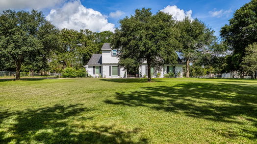 Brenham 2-story, 4-bed 204 Oak Hill Drive-idx