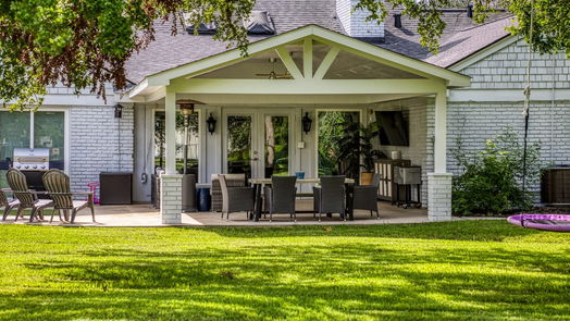 Brenham 2-story, 4-bed 204 Oak Hill Drive-idx
