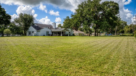 Brenham 2-story, 4-bed 204 Oak Hill Drive-idx