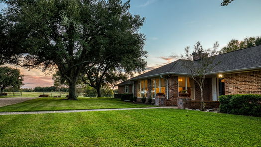 Brenham null-story, 4-bed 2900 Indian Paint Brush Road-idx