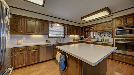 Brenham null-story, 4-bed 2900 Indian Paint Brush Road-idx