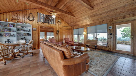 Brenham null-story, 4-bed 2900 Indian Paint Brush Road-idx