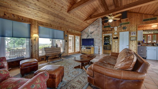 Brenham null-story, 4-bed 2900 Indian Paint Brush Road-idx