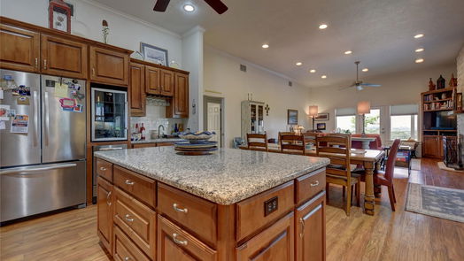 Brenham null-story, 4-bed 2900 Indian Paint Brush Road-idx