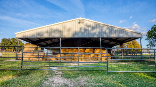 Brenham null-story, 4-bed 2900 Indian Paint Brush Road-idx