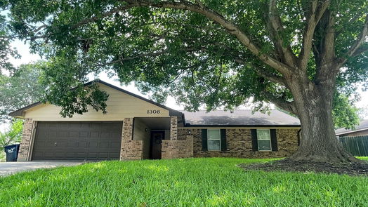 Brenham 1-story, 3-bed 1308 Allison Street-idx