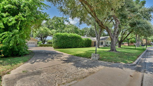 Brenham null-story, 4-bed 203 Munz Street-idx